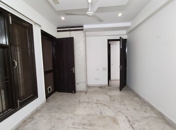 Building Lobby in 3 BHK Apartment at Vasant Kunj – for Rent