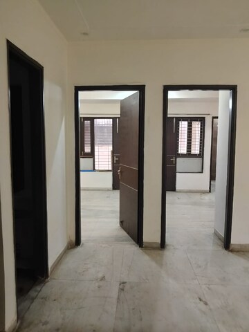 Room in 3 BHK Apartment at Malviya Nagar – for Rent