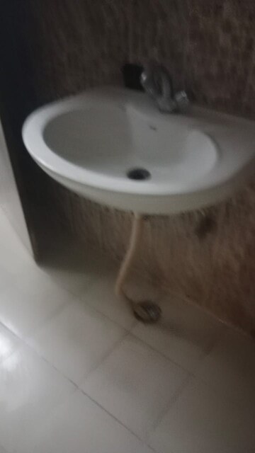 Bathroom in 3 BHK Apartment at Alaknanda Apartment Gomti Nagar, Gomti Nagar – for Rent