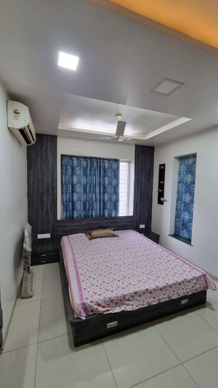 Bedroom, karan-sara-apartment 3 Bedroom 1000 Sq.Ft. Apartment In Baner Pune 8141671
