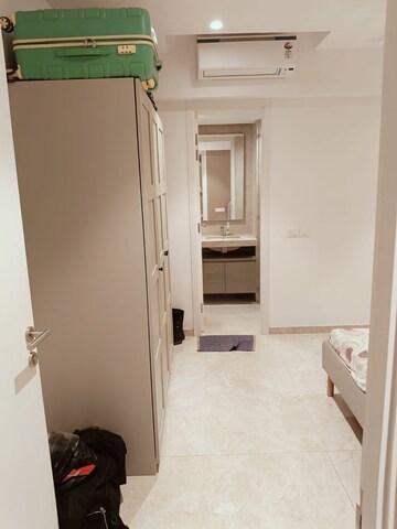 Room in 3 BHK Apartment at Hiranandani Estate, Ghodbunder Road – for Rent