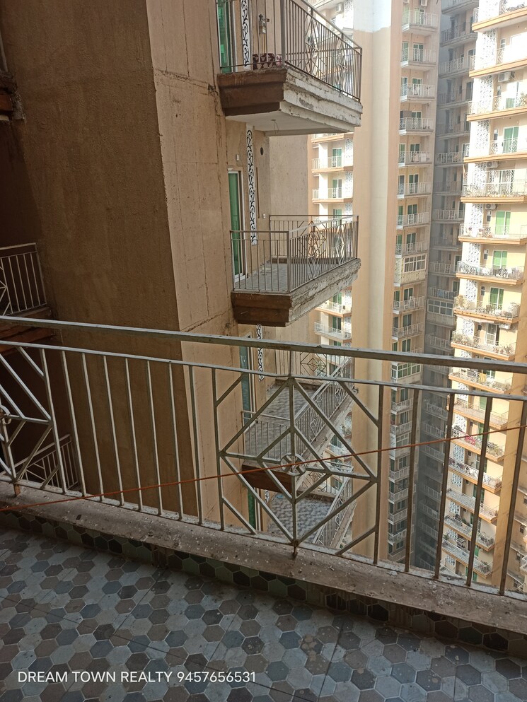 Balcony, migsun-twinz 3 Bedroom 1060 Sq.Ft. Apartment In Eta Ii Greater Noida Greater Noida 8141715