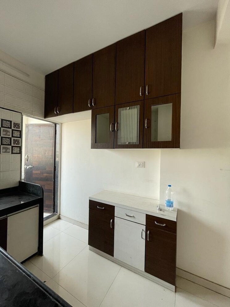 Kitchen, ahmedabad cantonment 2 Bedroom 110 Sq.Yd. Apartment In Ahmedabad Cantonment Ahmedabad 8141791