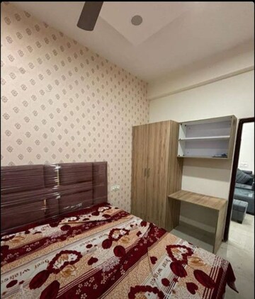 Bedroom in 3 BHK Apartment at APS Platinum Towers, Peer Mucchalla – for Rent