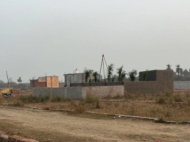 undefined, sector 52  80 Sq.Yd. Plot In Sector 52 Faridabad 8141845