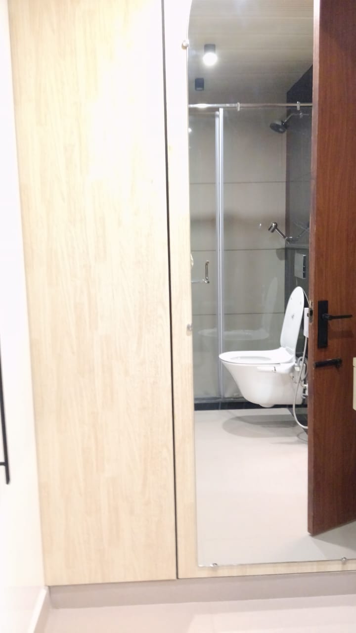 4 BHK + Servant Room Apartment For Sale in SG Vista