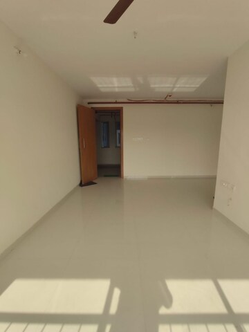 Room in 2 BHK Apartment at Adhiraj Capital City Tower Meraki, Kharghar – for Rent