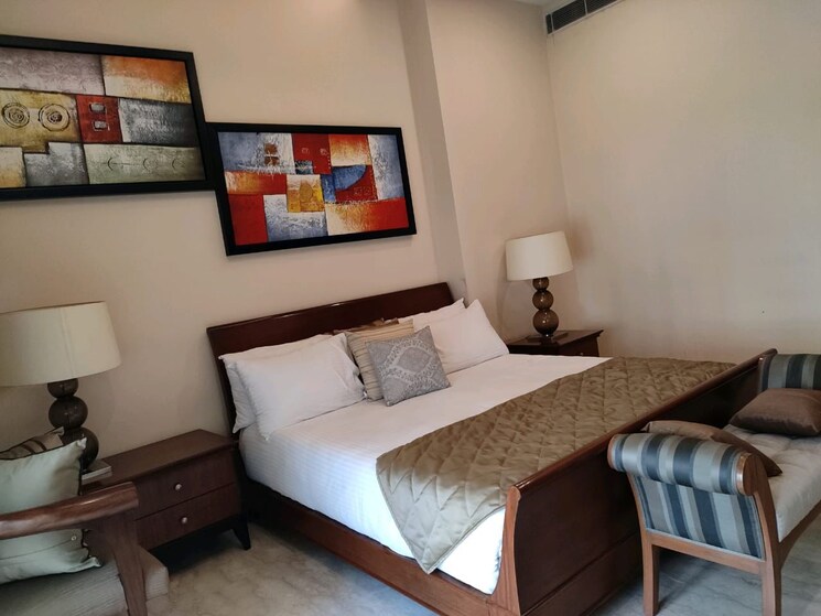 Bedroom, sector 22 3.5 Bedroom 3223 Sq.Ft. Apartment In Sector 22 Gurgaon 8141947
