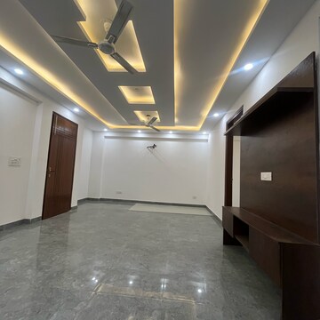 3 BHK Builder Floor For Rent in Chattarpur
