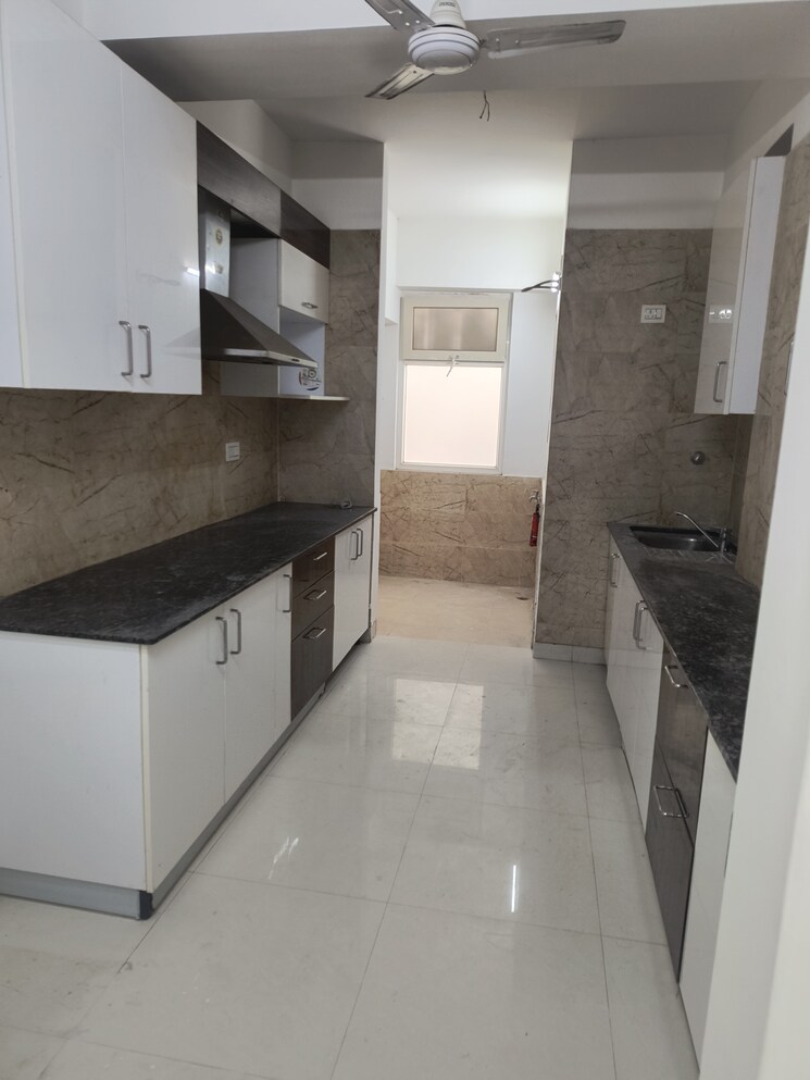Kitchen, pacific-golf-estate 3 Bedroom 2400 Sq.Ft. Penthouse In Kulhan Dehradun 8141984