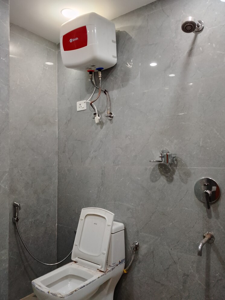 Bathroom, saket 2 Bedroom 900 Sq.Ft. Builder Floor In Saket Delhi 8142018