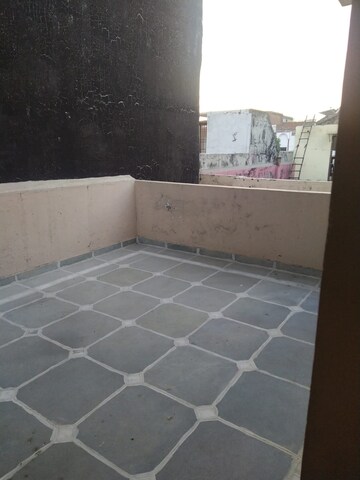 Balcony in 1.5 BHK Builder Floor at RWA Apartments Sector 70, Sector 70 – for Rent