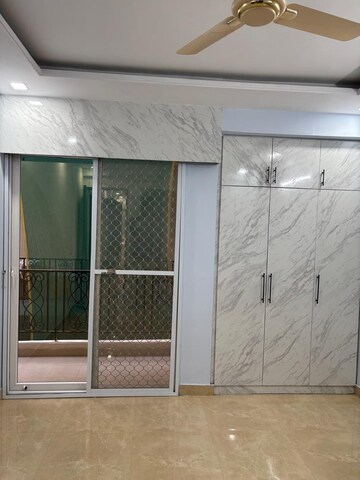 Room in 3 BHK Apartment at Signature Global Park, Sohna Sector 36 – for Rent