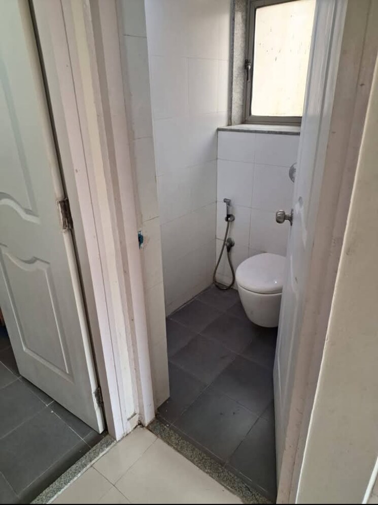 Bathroom, lodha-casa-rio 1 Bedroom 639 Sq.Ft. Apartment In Dombivli East Thane 8142056