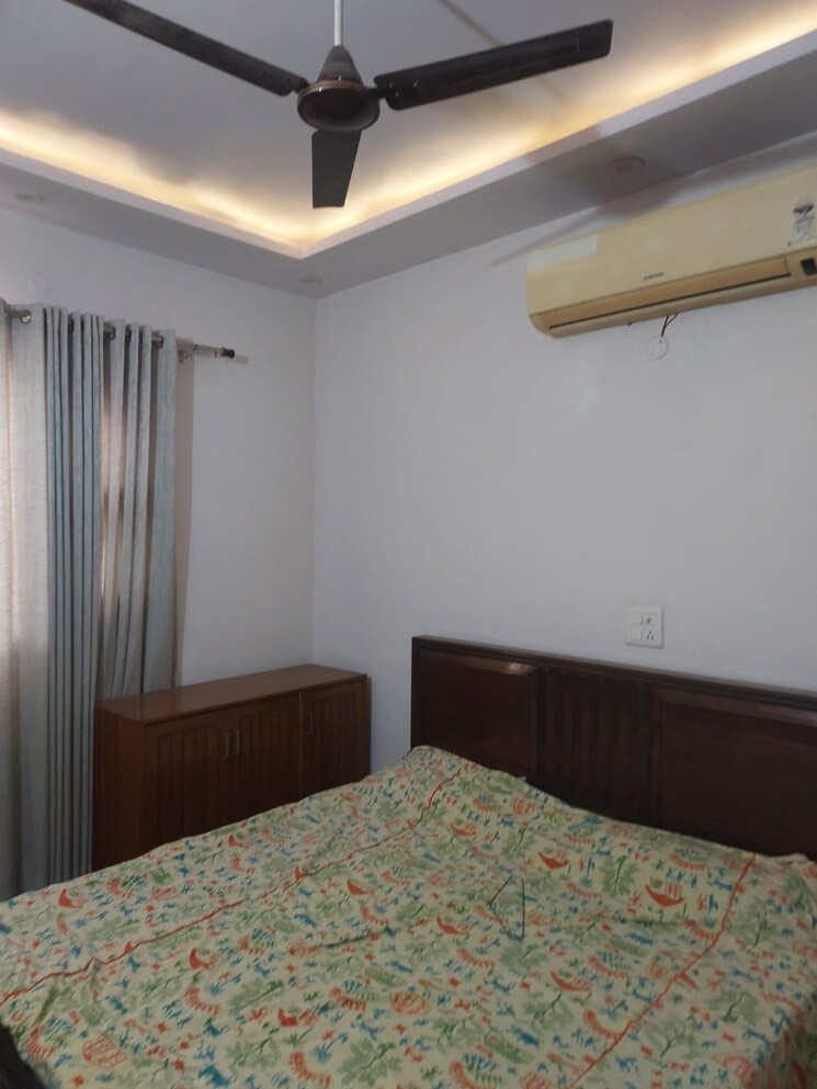 Room, aerocity 6 Bedroom 3037 Sq.Ft. Independent House In Aerocity Mohali 8142100