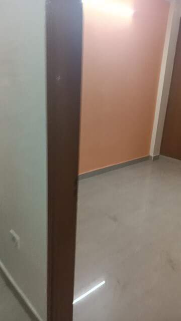 Room in 1.5 BHK Builder Floor at Ignou Road – for Rent