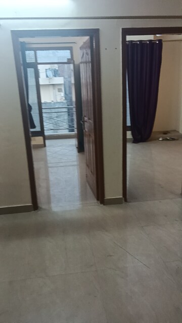 Building Lobby in 1.5 BHK Builder Floor at Ignou Road – for Rent