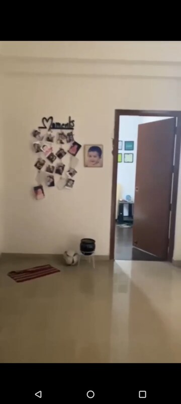 Furnished Amenities in 3 BHK Apartment at Sector 16c Greater Noida – for Sale