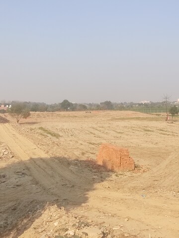 Swimming Pool in  Plot at Sector 135 – for Sale