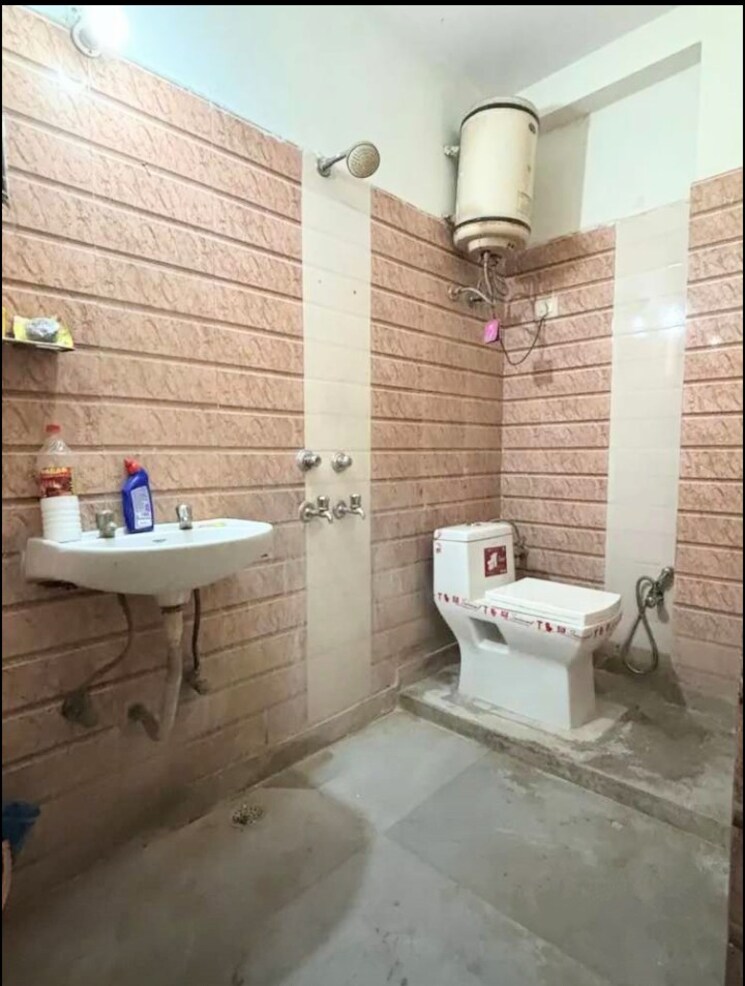 Bathroom, mehrauli 1 Bedroom 550 Sq.Ft. Builder Floor In Mehrauli Delhi 8142171