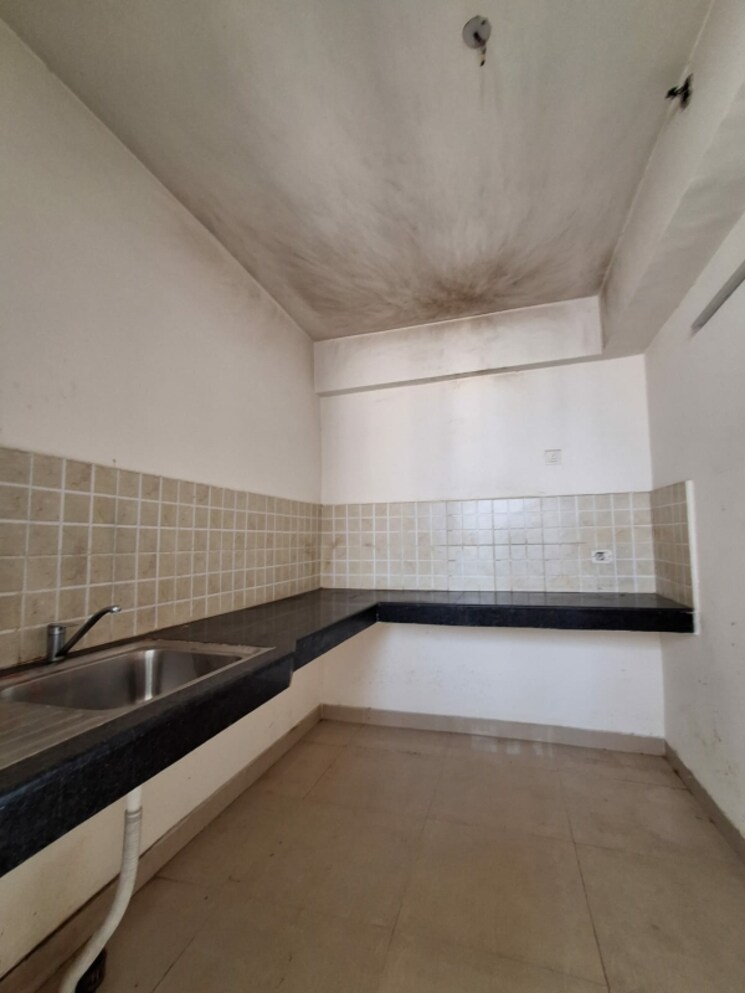 Kitchen, ramprastha-city-the-edge-towers 2 Bedroom 1450 Sq.Ft. Apartment In Sector 37d Gurgaon 8142206