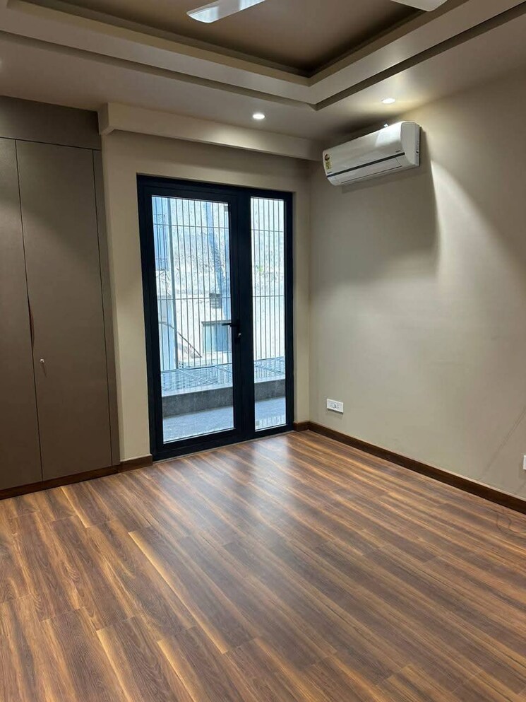 Room, ansal-api-versalia 4 Bedroom 2700 Sq.Ft. Apartment In Sector 67a Gurgaon 8142185