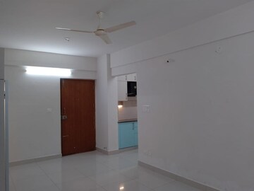 Room in 2 BHK Apartment at Shriram Liberty Square, Electronic City Phase ii – for Rent