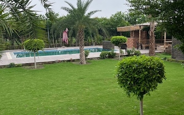 Plot For Sale in Sector 150