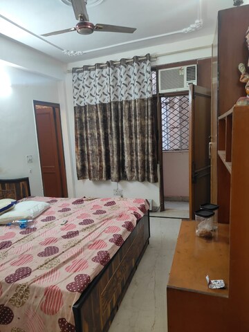Bedroom in 2 BHK Builder Floor at Safdarjang Enclave – for Rent