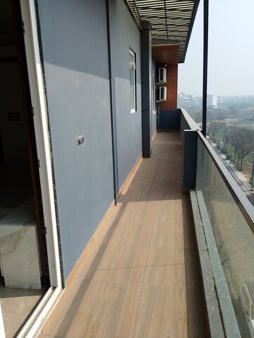 Balcony in 3.5 BHK Builder Floor at Sector 102 – for Sale