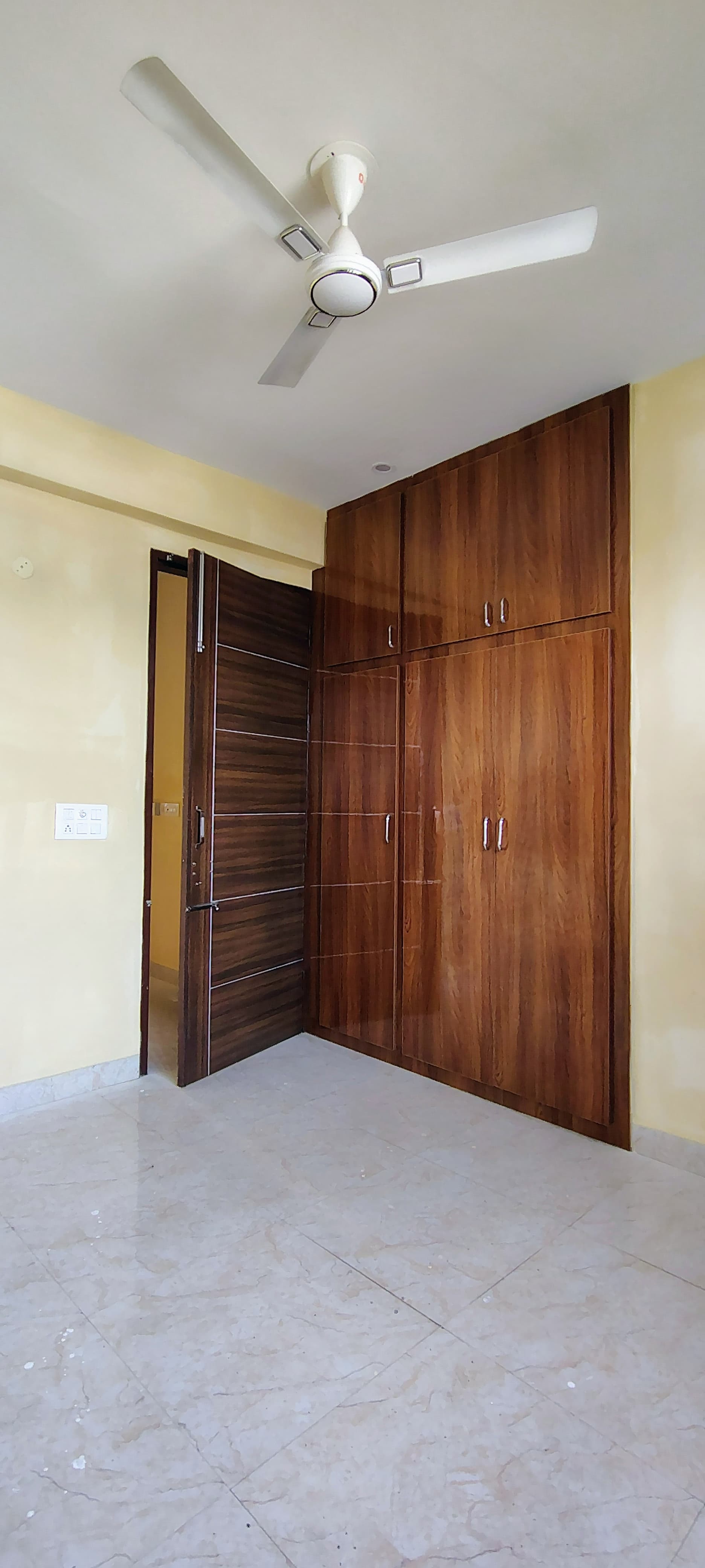 2 BHK Penthouse For Sale in Tb.2bfph4s_bkak