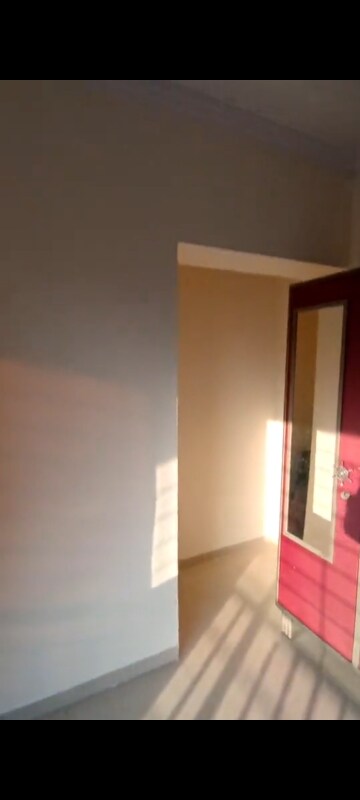 Room in 1 BHK Apartment at Vinay Nagar CHS, Mira Road – for Sale