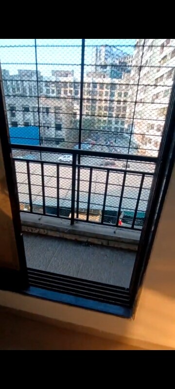 Room in 1 BHK Apartment at Vinay Nagar CHS, Mira Road – for Sale