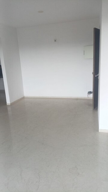 Room in 3 BHK Apartment at Thaltej – for Sale
