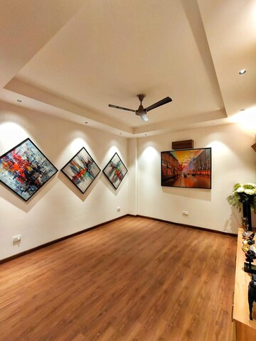 Furnished Amenities in 4 BHK Builder Floor at Ansal Sushant Lok I, Sector 43 – for Sale