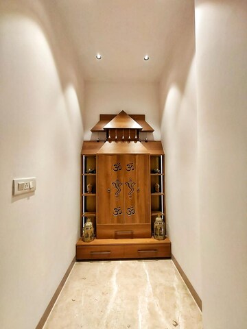 Furnished Amenities in 4 BHK Builder Floor at Ansal Sushant Lok I, Sector 43 – for Sale