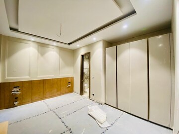 Bedroom in 4 BHK Builder Floor at Ansal Sushant Lok I, Sector 43 – for Sale
