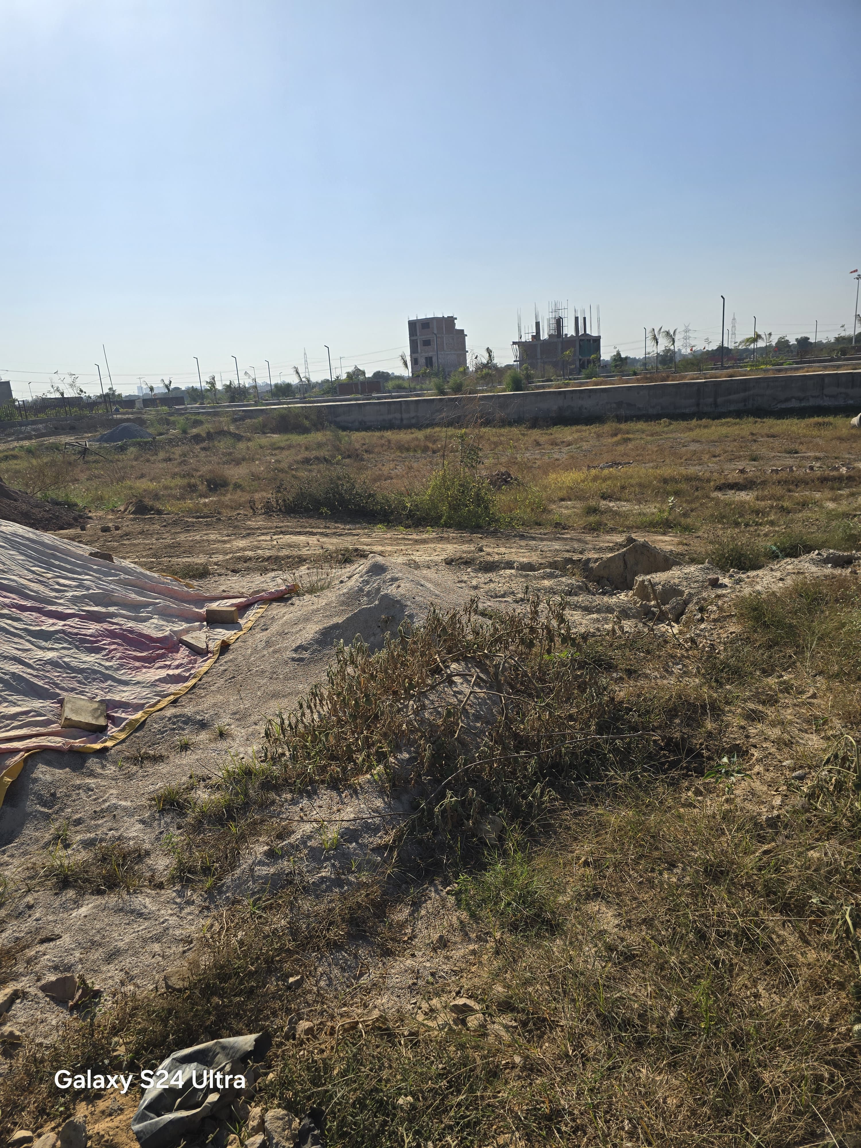 Plot For Sale in New Palam Vihar 3