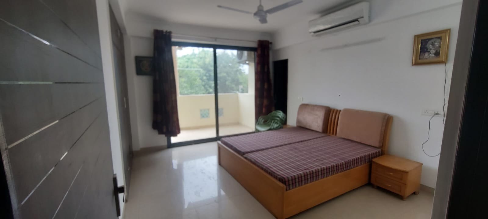 3 BHK + Servant Room Apartment For Sale in Bestech Park View Spa Next