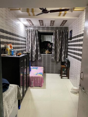 Living Room in 1.5 BHK Apartment at Godrej Hill, Kalyan West – for Rent