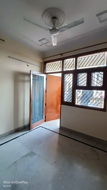 Room in 3 BHK Apartment at Supertech 34 Pavilion, Sector 34 – for Sale