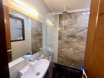 Bathroom in 3 BHK Apartment at Sector 57 – for Rent