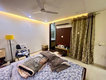 Bedroom in 3 BHK Apartment at Sector 57 – for Rent
