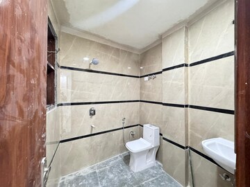 Bathroom in 3 BHK Builder Floor at Kishangarh – for Rent