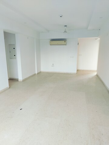 3 BHK Apartment For Rent in DLF The Skycourt, Sector 86