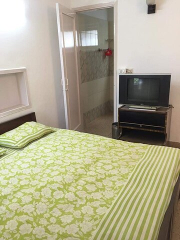 Bedroom in 1 RK Apartment at Defence Colony – for Rent
