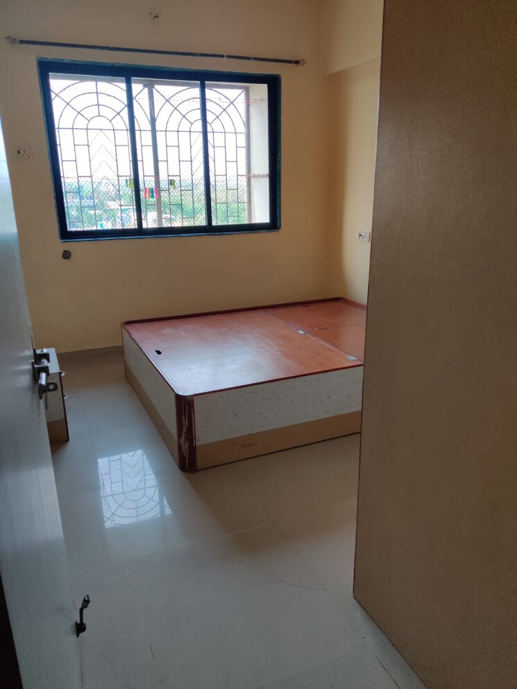 Room, sector 8 charkop 1 Bedroom 450 Sq.Ft. Apartment In Sector 8 Charkop Mumbai 8142586