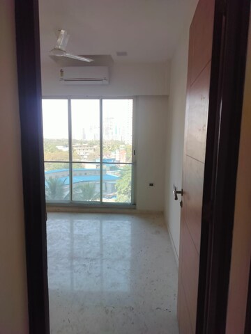 Room in 2 BHK Apartment at Ekta Tripolis, Goregaon West – for Rent
