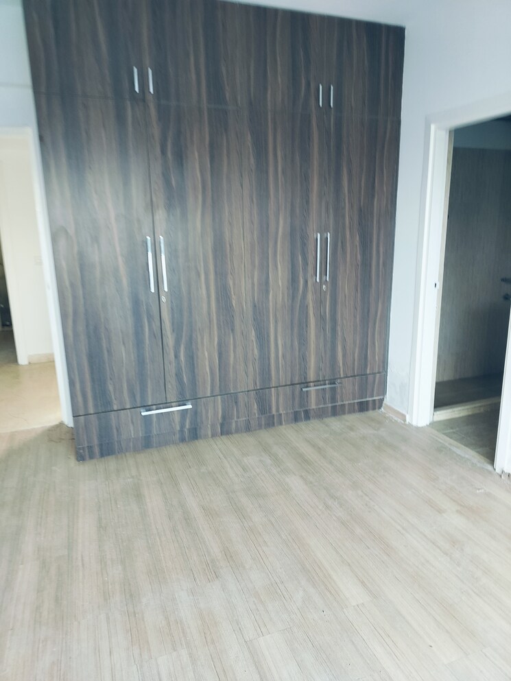 Room, dlf-the-skycourt 3 Bedroom 1931 Sq.Ft. Apartment In Sector 86 Gurgaon 8142646