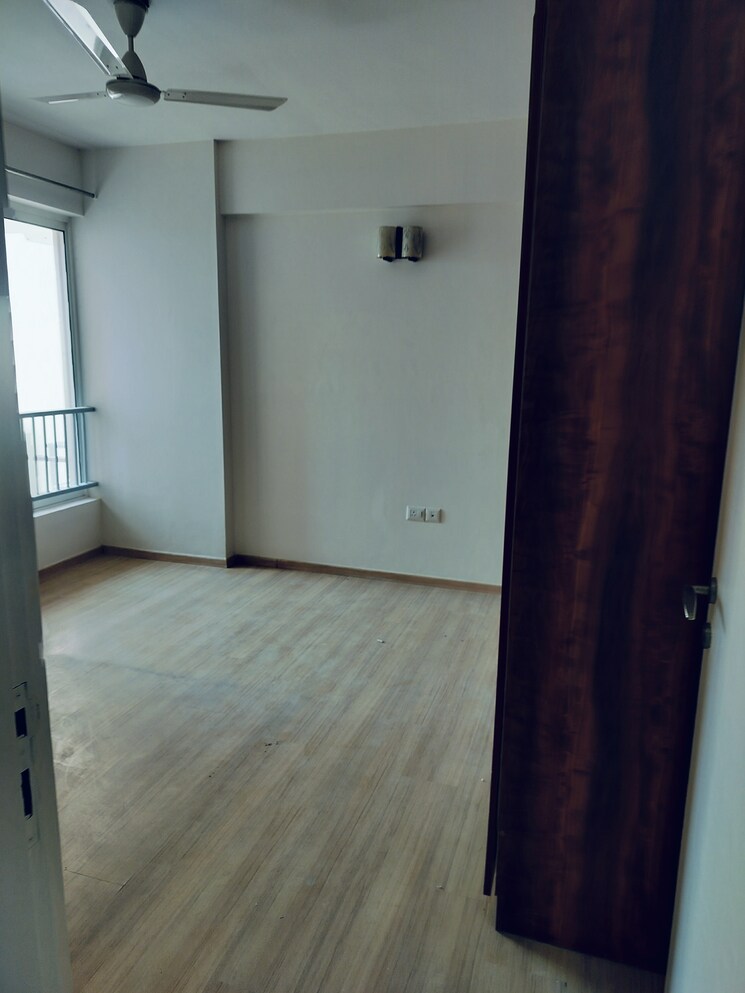 Room, dlf-the-skycourt 3 Bedroom 1931 Sq.Ft. Apartment In Sector 86 Gurgaon 8142646